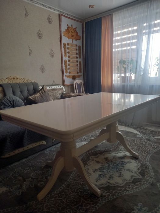 Продам раздвижной стол