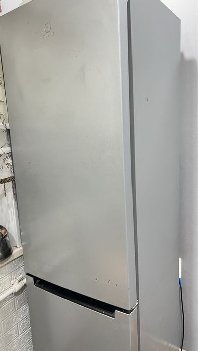 Продам срочно холодильник