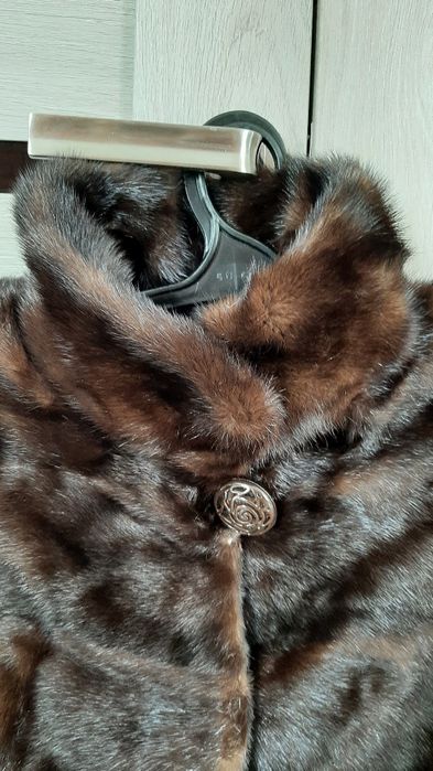 Продам норковую шубу