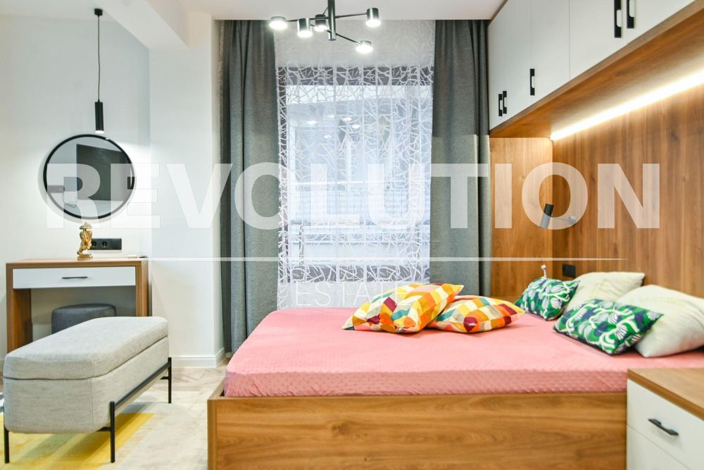 Дава се под наем Тристаен апартамент в София, Зона Б-18 - 120 кв.м за 1300 € - Снимка #7