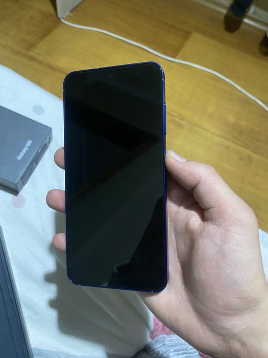 Samsung s25 12/128gb