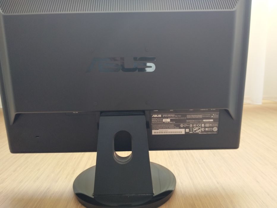 Монитор ASUS VH222H