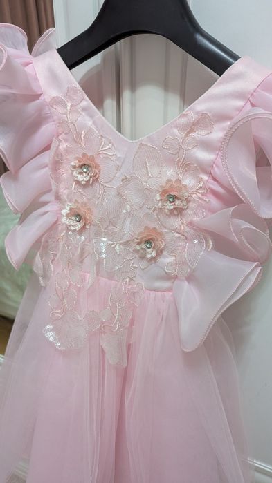 Нарядное платье для девочки