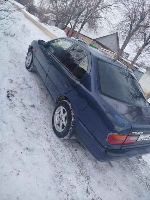 Продам Ниссан примера 1992 года.
