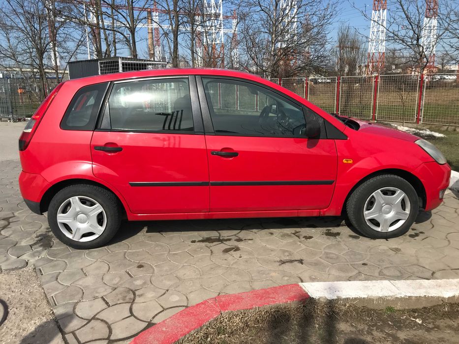 Vand Ford Fiesta 2004 1.3 bezina