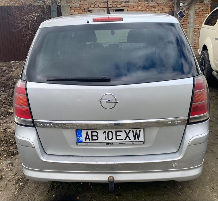 Vand opel zafira 2010