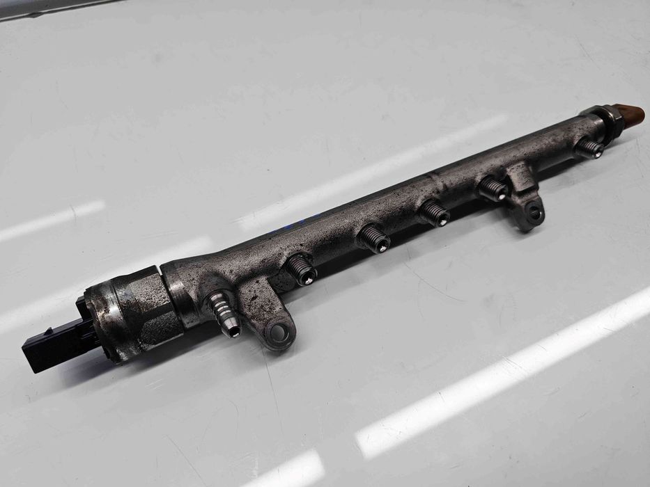 Rampa injectoare Volkswagen Golf 6 (5K1) [Fabr 2009-2013] 03L125A 1.6