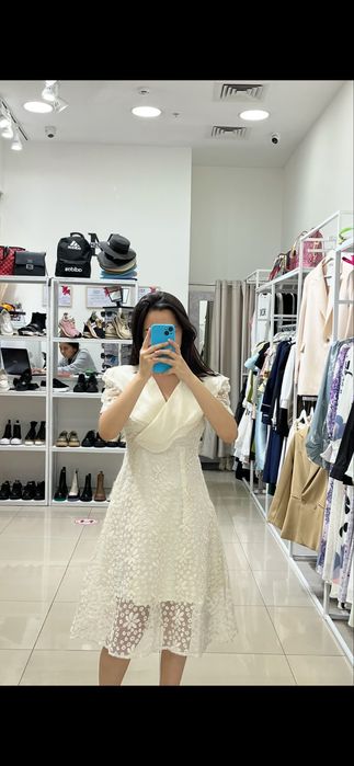 Цветочное платье на замке