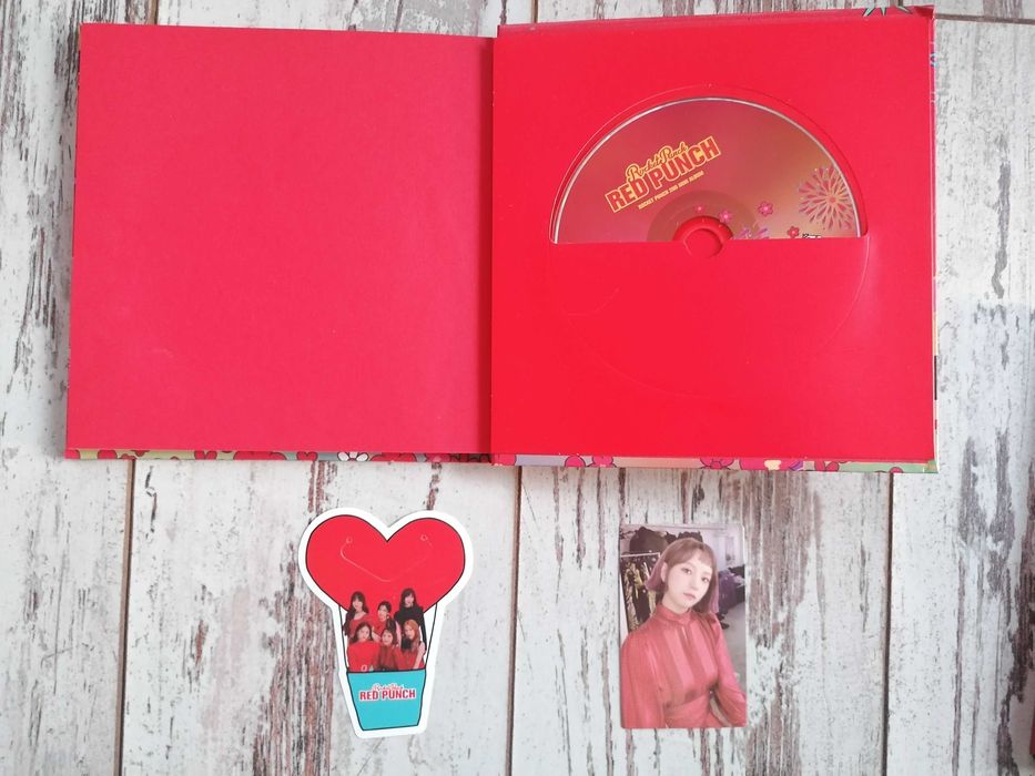 K-pop/К-поп албуми Girl's Day, Purple Kiss, CLC, RocketPunch