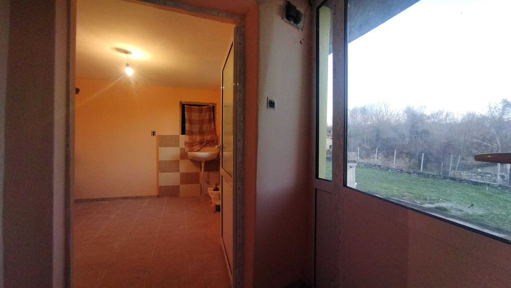 Дава се под наем Къща в с. Косарка, Област Габрово - 137 кв.м за 61200 € - Снимка #6