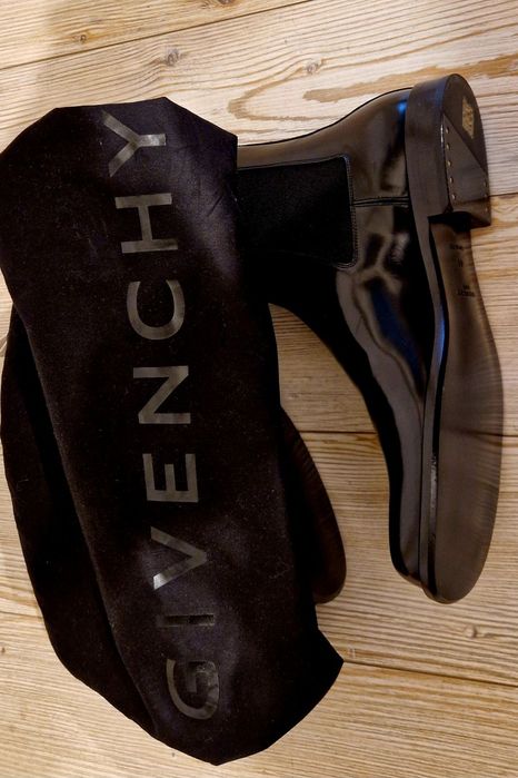Givenchy- мъжки боти 44 номер