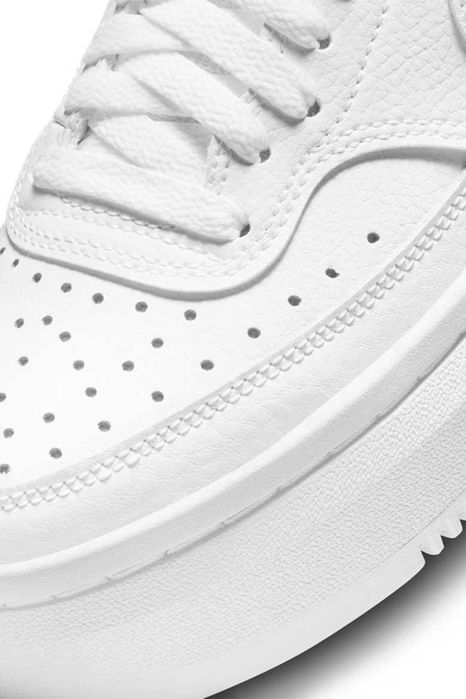 Сникърси на платформа, Nike Court Vision ALTA 38.5, 139 лв.