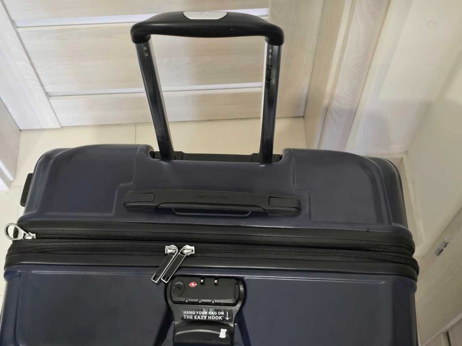 Куфари на Samsonite чисто нови