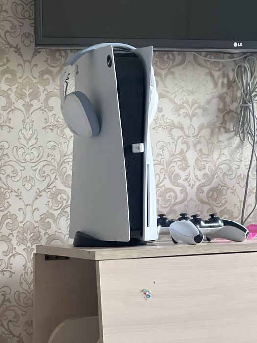 Продам/ обменяю пс 5, ps5