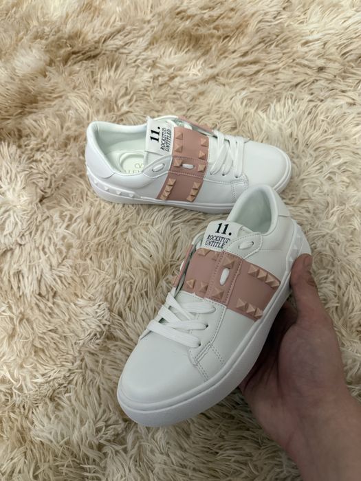 Adidasi Valentino Garavani