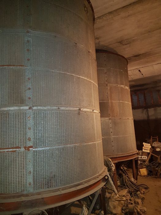 Продам вентилируемые бункеры для зерна