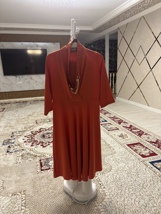 Платье для женщин