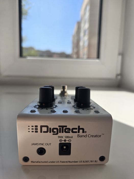 Продам гитарную педаль digitech sdrum