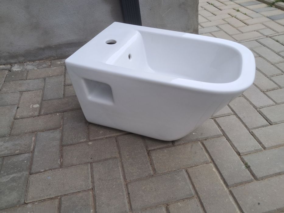 Bideu România The Gap cu capac si baterie