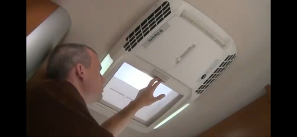 Климатик за Кемпер или Каравана Dometic FL2200