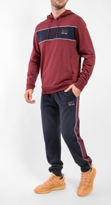 Продам спортивные костюмы