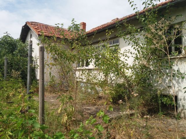 Продава се Къща в с. Черепово, Област Хасково - 100 кв.м за 100 €/кв.м - Снимка #1