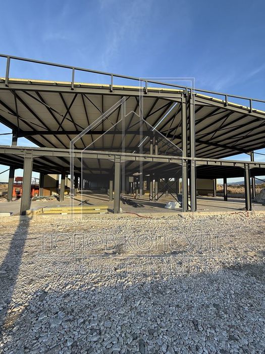 Пром. помещение в Пловдив, област-с.Марково площ 2320 цена 2280000