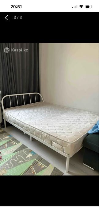 Кровтать с матрасом