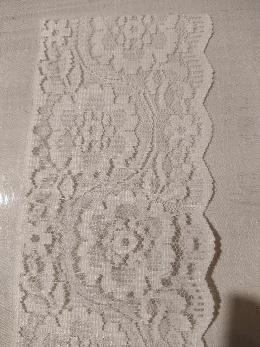 Воротник женский вышитый