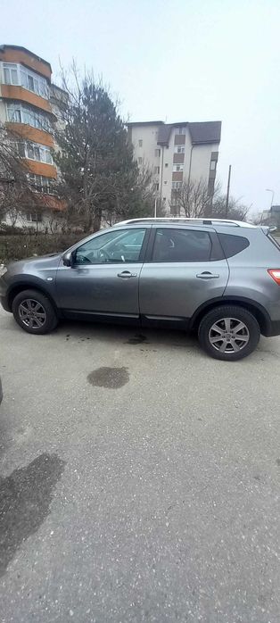 Proprietar, vand masina Nissan Qashqai PANORAMIC 1.6 full option