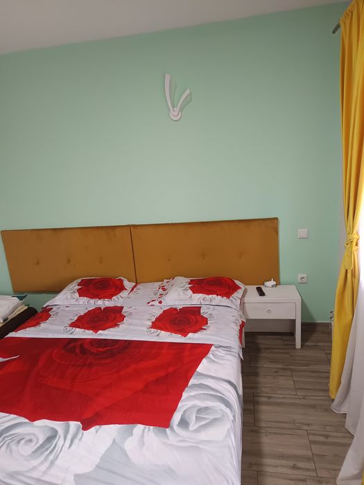 Oportunitate Investiție! Clădire  cu 9 camere și 9  băi, lângă Stațiunea Tășnad (Cean)