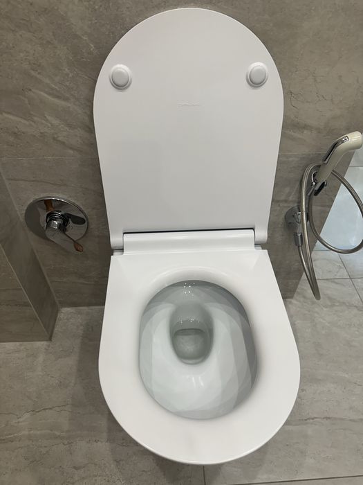 Конзолна Тоалетна CATALANO комплект