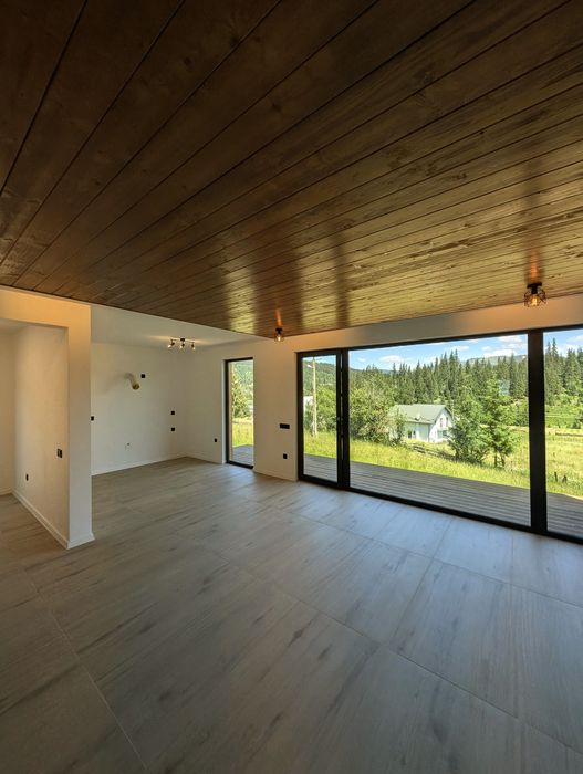 Casă modernă premium în Bucovina – view panoramic, ideală pentru locuire permanentă, vacanță sau investiție