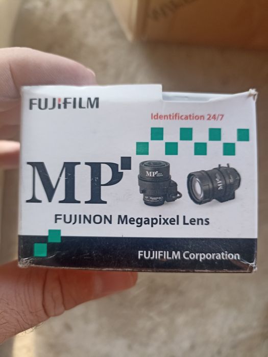 Объектив на камеру наблюдения