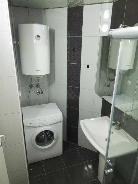 Дава се под наем Тристаен апартамент в Пловдив, Захарна фабрика - 91 кв.м за 402.9 € - Снимка #8