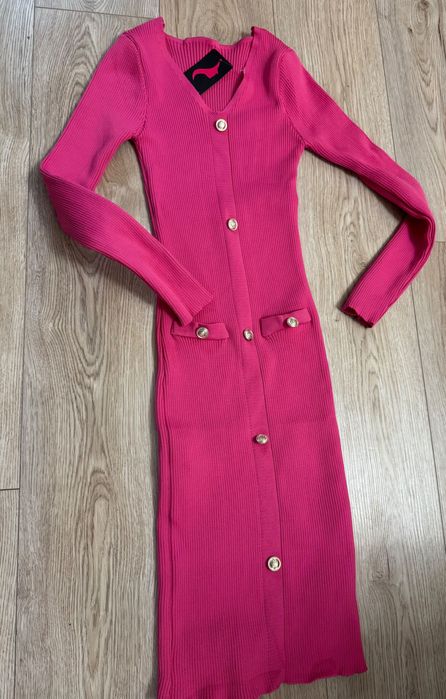 Нова цикламена рокля