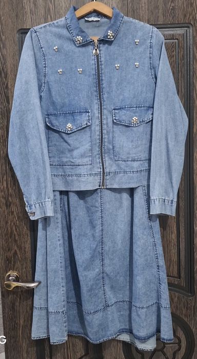 Женское платье в отличном состоянииПродаю женское платье
Состояние отл