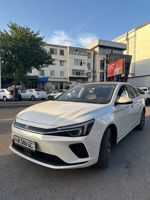 Byd Rove 605 tali sotiladi Toza
