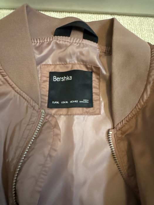 Geaca barbateasca Bershka noua