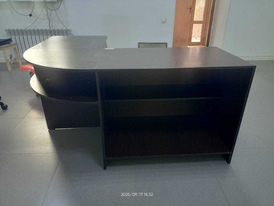 Продам стол письменный