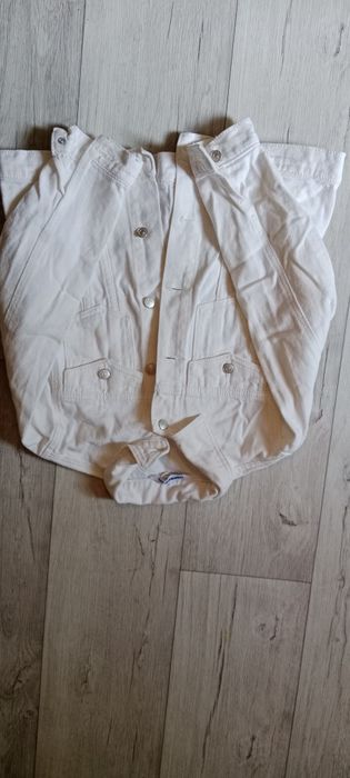 Продам детские вещи