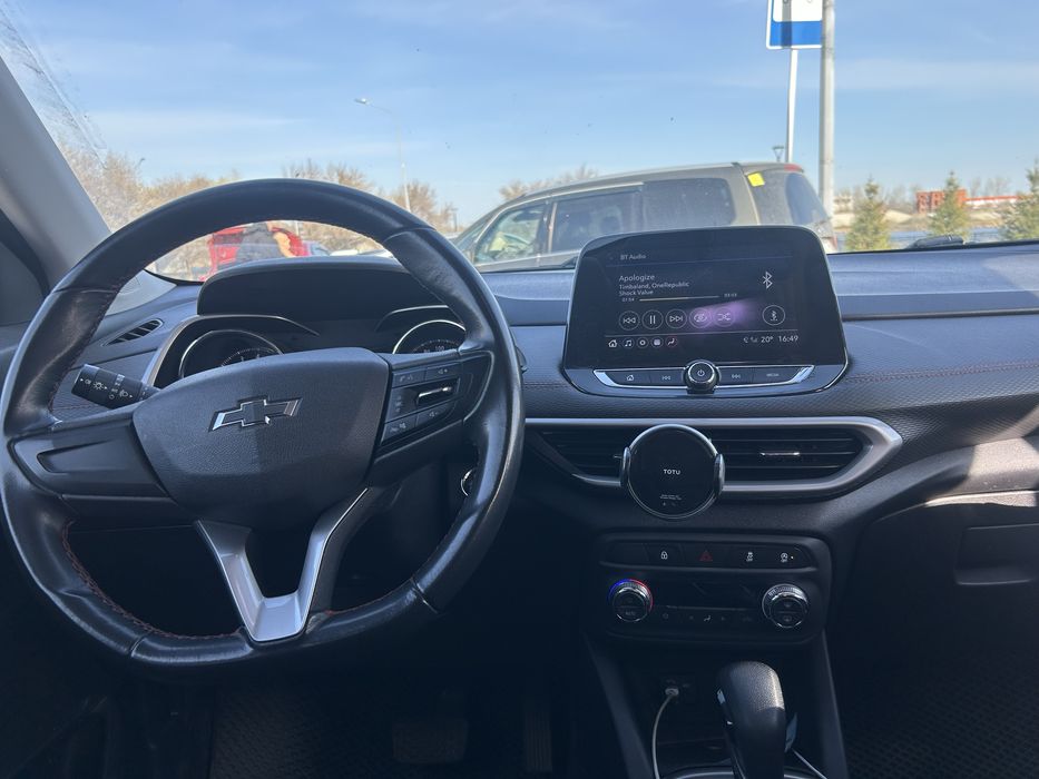 Продам шевроле трекер 2021 года