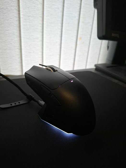 Attack Shark X11 безжична геймърска мишка с RGB докинг станция