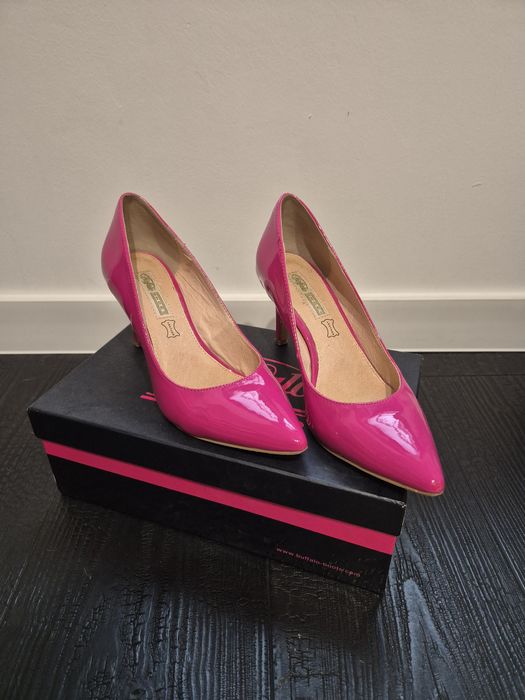 Кожени токчета Buffalo