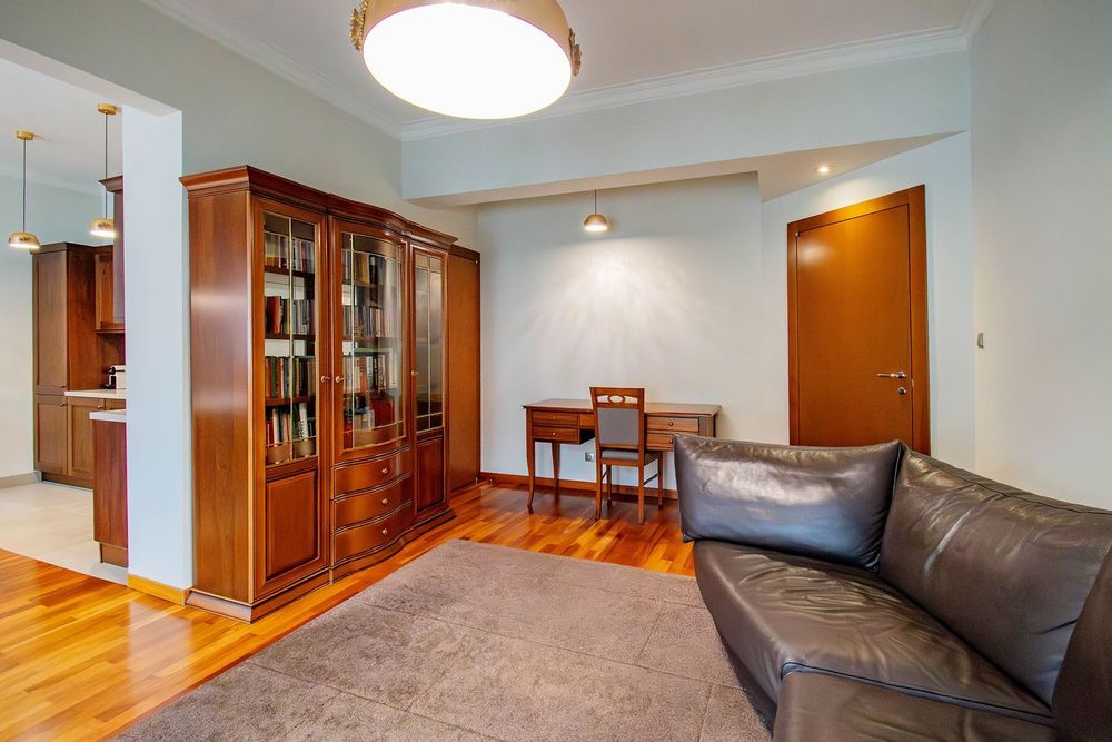 Дава се под наем Двустаен апартамент в София, Център - 73 кв.м за 1246.44 € - Снимка #6