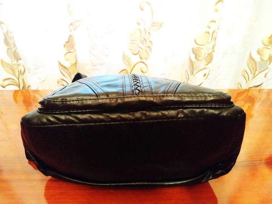 Сумка черная. Новая. См.все фото