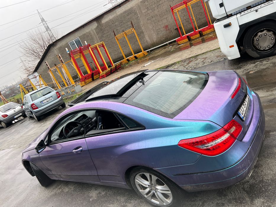Vând Mercedes e 220
