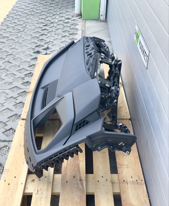 Табло AUDI Q4 E - TRON HUD HEAD UP AIRBAG 89B857001A 89A880204G