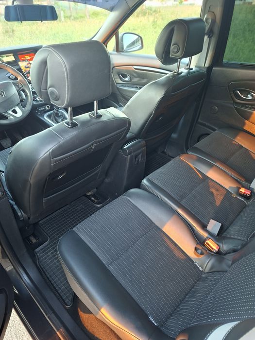 RENAULT Grand Scenic 2011 — imagine 5