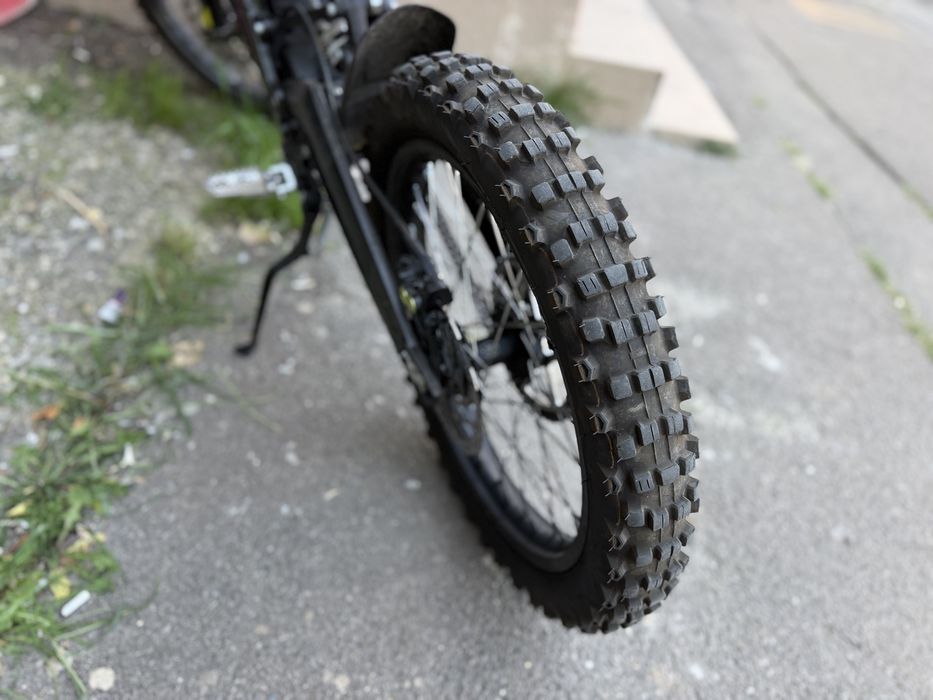 Vand  bicicleta electrica Surron LBX 2025